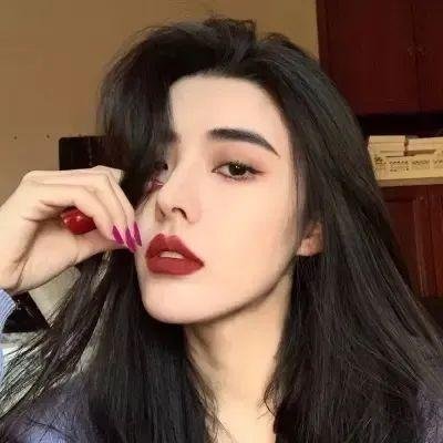 玉米上的麻雀